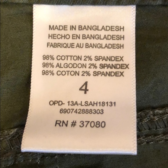 Shorts - Picture 3 of 3